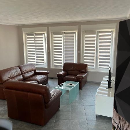 Appartement 2 Chambres Spacieuses Avec Terrasse Brouckerque Exterior foto